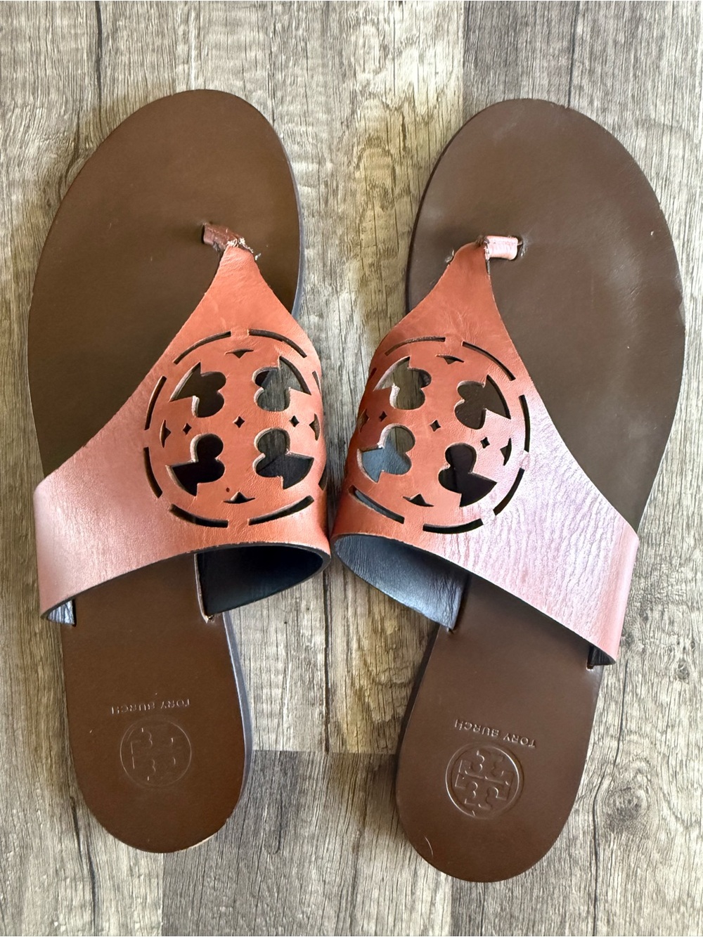 Tory Burch Shoes Brown Zoey Thong Cognac Sandal Leather Size 9